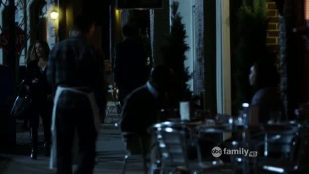 Charmed-Online_dot_net-PrettyLittleLiars-215AHotPieceOfA00204.jpg