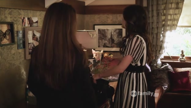 Charmed-Online_dot_net-PrettyLittleLiars-217TheBlondeLeadingTheBlind0004.jpg