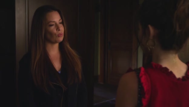 Charmed-Online_dot_net-PrettyLittleLiars-220CTRLA0150.jpg