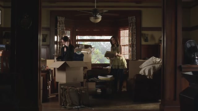 Charmed-Online_dot_net-PrettyLittleLiars-301ItHappenedThatNight1235.jpg