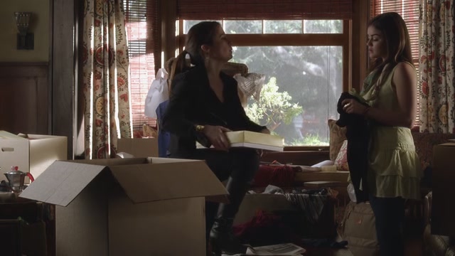 Charmed-Online_dot_net-PrettyLittleLiars-301ItHappenedThatNight1257.jpg