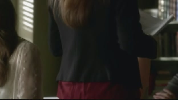 Charmed-Online_dot_net-PrettyLittleLiars-3x02BloodIsTheNewBlack0013.jpg