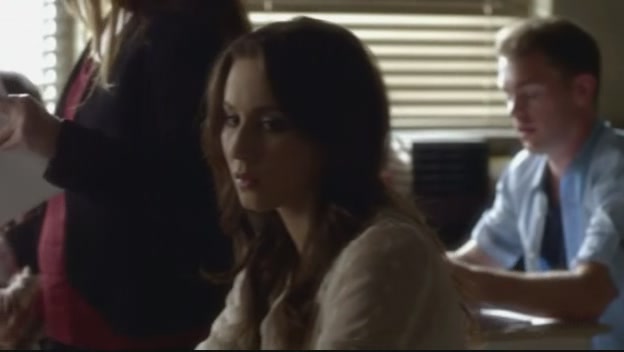 Charmed-Online_dot_net-PrettyLittleLiars-3x02BloodIsTheNewBlack0026.jpg
