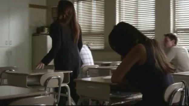 Charmed-Online_dot_net-PrettyLittleLiars-3x02BloodIsTheNewBlack1619.jpg