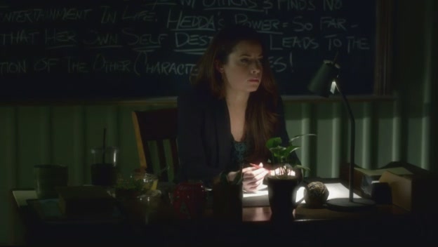 Charmed-Online_dot_net-PrettyLittleLiars-3x02BloodIsTheNewBlack2113.jpg