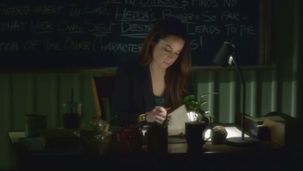 Charmed-Online_dot_net-PrettyLittleLiars-3x02BloodIsTheNewBlack2125.jpg
