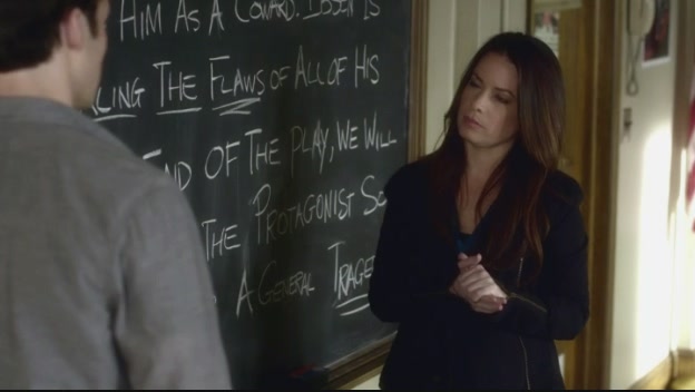 Charmed-Online_dot_net-PrettyLittleLiars-3x02BloodIsTheNewBlack2298.jpg