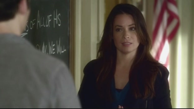 Charmed-Online_dot_net-PrettyLittleLiars-3x02BloodIsTheNewBlack2309.jpg