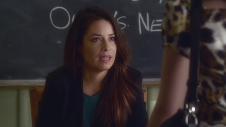 Charmed-Online_dot_net-PrettyLittleLiars-304BirdsOfAFeather0272.jpg