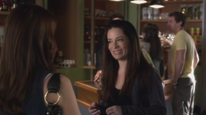 Charmed-Online_dot_net-PrettyLittleLiars-304BirdsOfAFeather1120.jpg