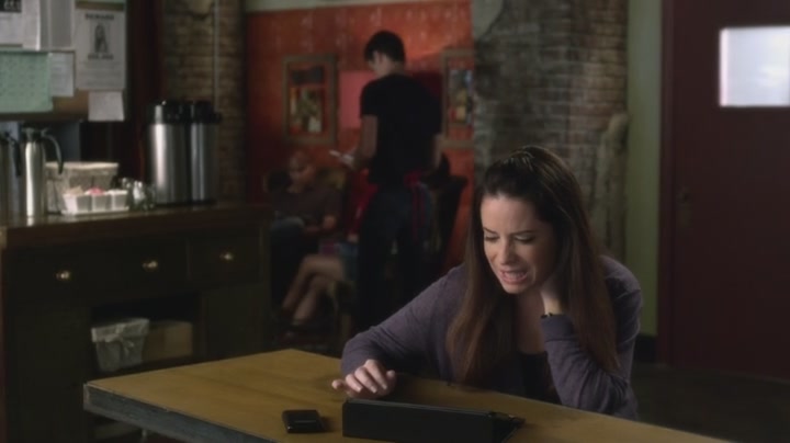 Charmed-Online_dot_net-PrettyLittleLiars-304BirdsOfAFeather1172.jpg