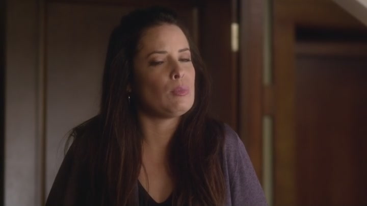 Charmed-Online_dot_net-PrettyLittleLiars-304BirdsOfAFeather2075.jpg