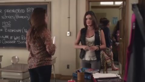 Charmed-Online_dot_net-PrettyLittleLiars-307Crazy0303.jpg