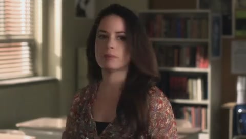 Charmed-Online_dot_net-PrettyLittleLiars-307Crazy0305.jpg