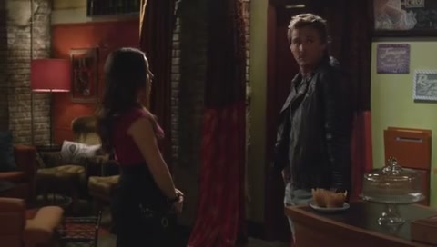 Charmed-Online_dot_net-PrettyLittleLiars-307Crazy1688.jpg