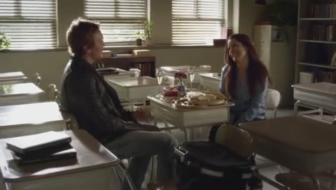 Charmed-Online-dot-net_PrettyLittleLiars-3x10WhatLiesBeneath0420.jpg