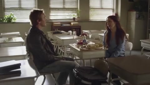 Charmed-Online-dot-net_PrettyLittleLiars-3x10WhatLiesBeneath0422.jpg
