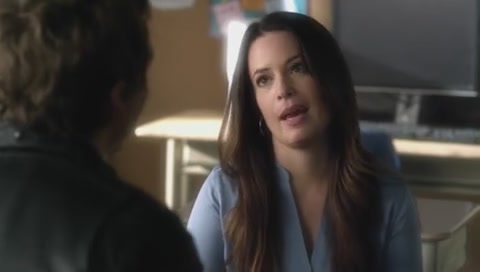 Charmed-Online-dot-net_PrettyLittleLiars-3x10WhatLiesBeneath0442.jpg