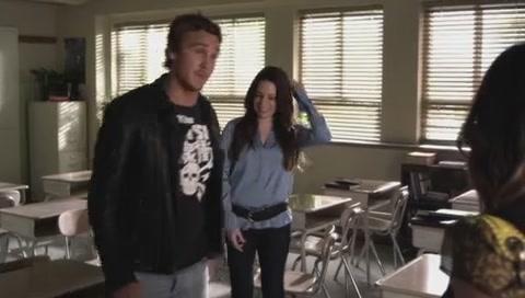 Charmed-Online-dot-net_PrettyLittleLiars-3x10WhatLiesBeneath0490.jpg