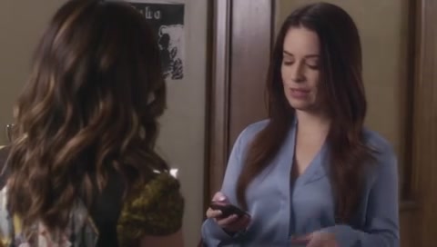 Charmed-Online-dot-net_PrettyLittleLiars-3x10WhatLiesBeneath0844.jpg