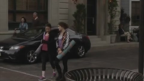 Charmed-Online-dot-net_PrettyLittleLiars-3x10WhatLiesBeneath1508.jpg