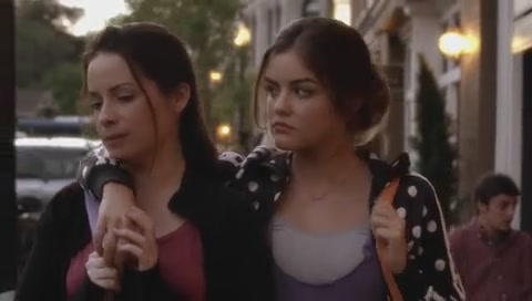 Charmed-Online-dot-net_PrettyLittleLiars-3x10WhatLiesBeneath1562.jpg