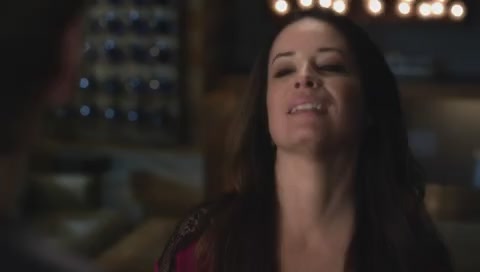 Charmed-Online-dot-net_PrettyLittleLiars-3x10WhatLiesBeneath2109.jpg