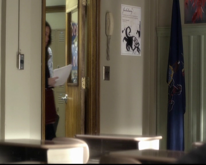 LucyHale-dot-nl_PrettyLittleLiars-3x20HotWater0678.jpg