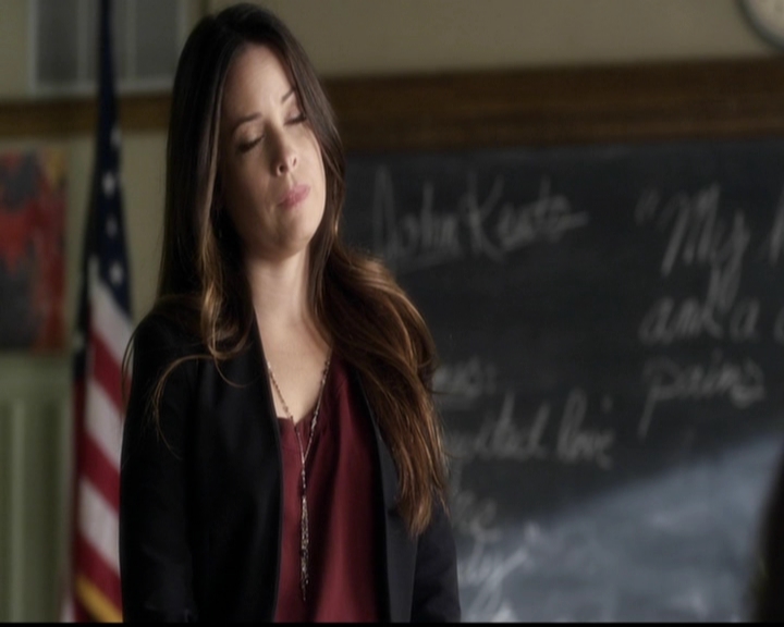 LucyHale-dot-nl_PrettyLittleLiars-3x20HotWater0719.jpg