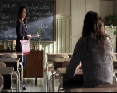 LucyHale-dot-nl_PrettyLittleLiars-3x20HotWater0688.jpg