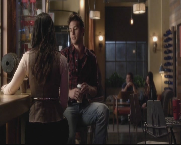 LucyHale-dot-nl_PrettyLittleLiars-4x03CatsCradle2047.jpg
