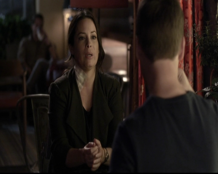 LucyHale-dot-nl_PrettyLittleLiars-4x05GammaZetaDie1482.jpg