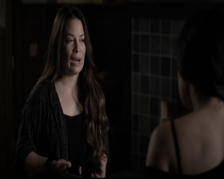 LucyHale-dot-nl_PrettyLittleLiars-4x23Unbridled1025.jpg