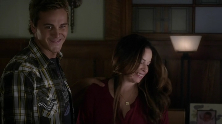 Charmed-Online_dot_net-PrettyLittleLiars-5x08ScreamForMe2365.jpg