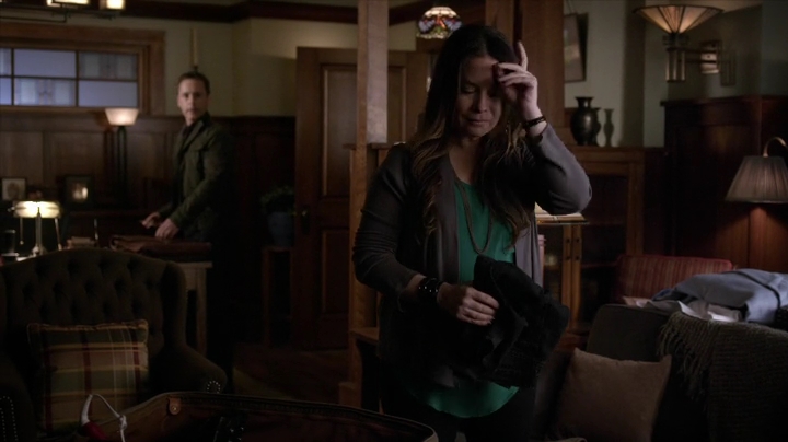 Charmed-Online_dot_net-PrettyLittleLiars-5x09MarchOfDimes1847.jpg