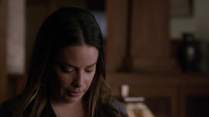 Charmed-Online_dot_net-PrettyLittleLiars-5x09MarchOfDimes1873.jpg