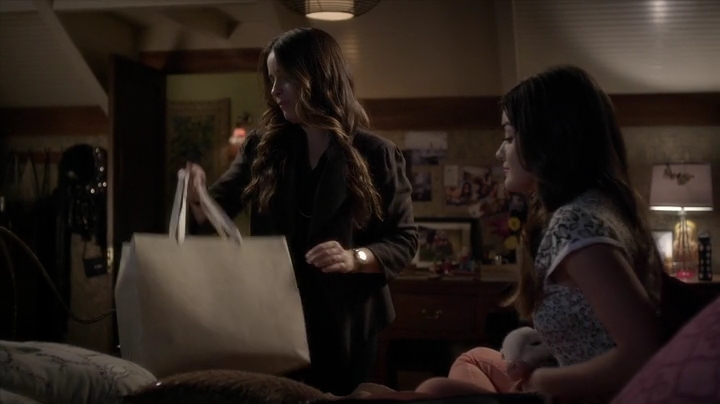 Charmed-Online_dot_net-PrettyLittleLiars-5x10ADarkAli1959.jpg