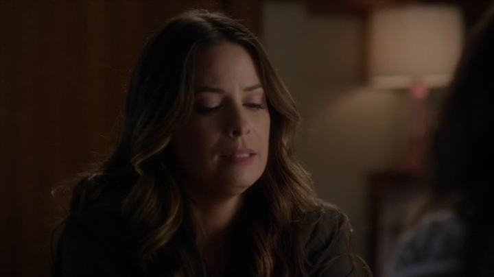 Charmed-Online_dot_net-PrettyLittleLiars-5x10ADarkAli2071.jpg