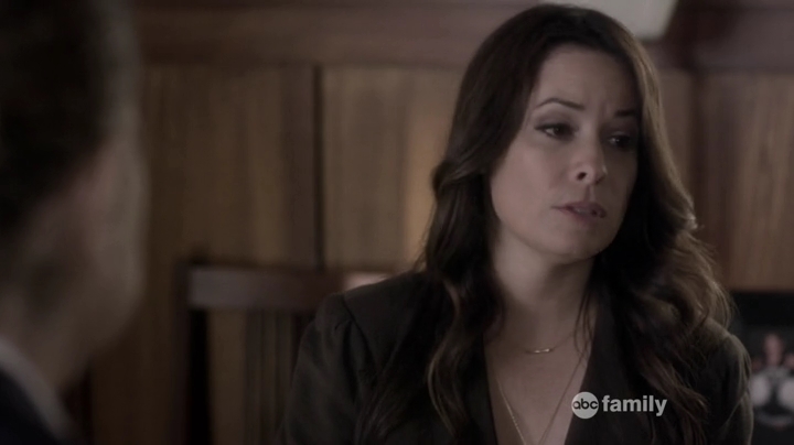 Charmed-Online_dot_net-PrettyLittleLiars-6x08-0655.jpg