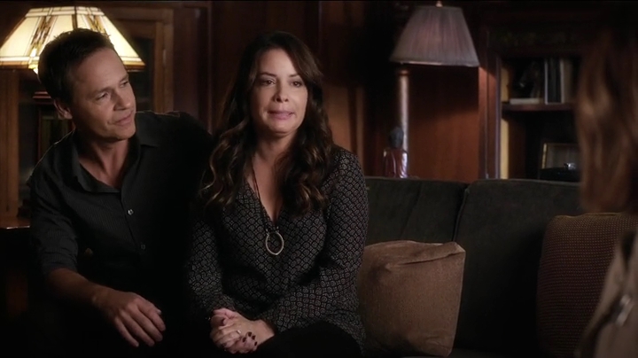 Charmed-online_dot_nl-PrettyLittleLiars6x15-0101.jpg