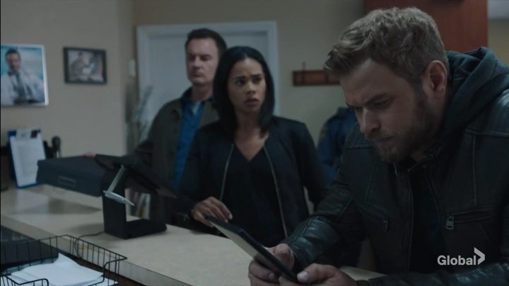 Charmed-Online-dot-nl_FBIMostWanted1x01-0473.jpg Charmed-Online-dot-nl_FBIMostWanted1x01-0473.jpg