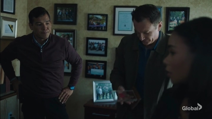 Charmed-Online-dot-nl_FBIMostWanted1x01-0578.jpg Charmed-Online-dot-nl_FBIMostWanted1x01-0578.jpg