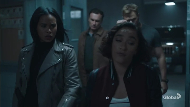 Charmed-Online-dot-nl_FBIMostWanted1x01-1759.jpg Charmed-Online-dot-nl_FBIMostWanted1x01-1759.jpg