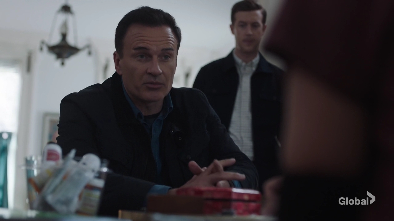 Charmed-Online-dot-nl-FBIMostWanted1x05-1899.jpg Charmed-Online-dot-nl-FBIMostWanted1x05-1899.jpg