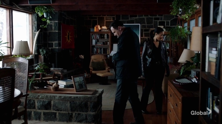 Charmed-Online-dot-nl-FBIMostWanted1x07-8981.jpg Charmed-Online-dot-nl-FBIMostWanted1x07-8981.jpg