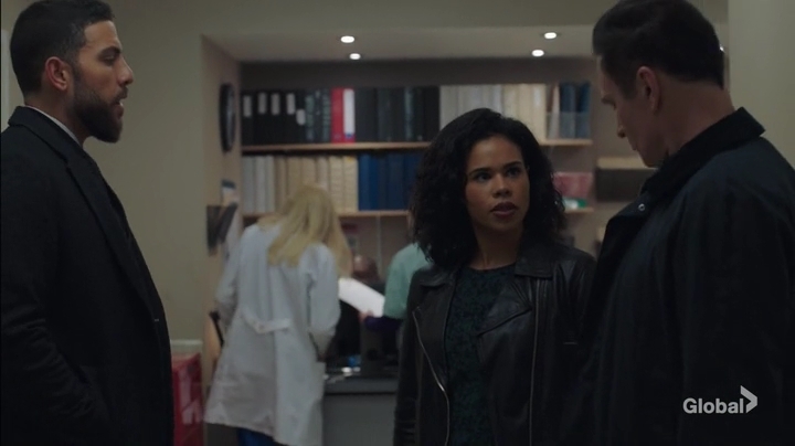 Charmed-Online-dot-nl-FBI2x18-and-FBIMostWanted1x09-3096.jpg Charmed-Online-dot-nl-FBI2x18-and-FBIMostWanted1x09-3096.jpg