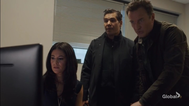 Charmed-Online-dot-nl-FBI2x18-and-FBIMostWanted1x09-3394.jpg Charmed-Online-dot-nl-FBI2x18-and-FBIMostWanted1x09-3394.jpg