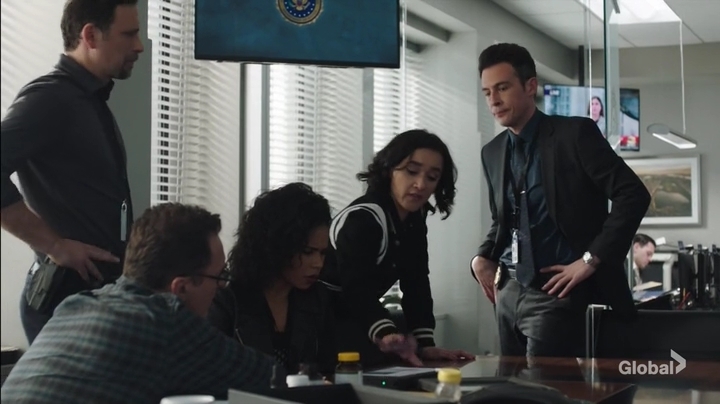 Charmed-Online-dot-nl-FBI2x18-and-FBIMostWanted1x09-4068.jpg Charmed-Online-dot-nl-FBI2x18-and-FBIMostWanted1x09-4068.jpg