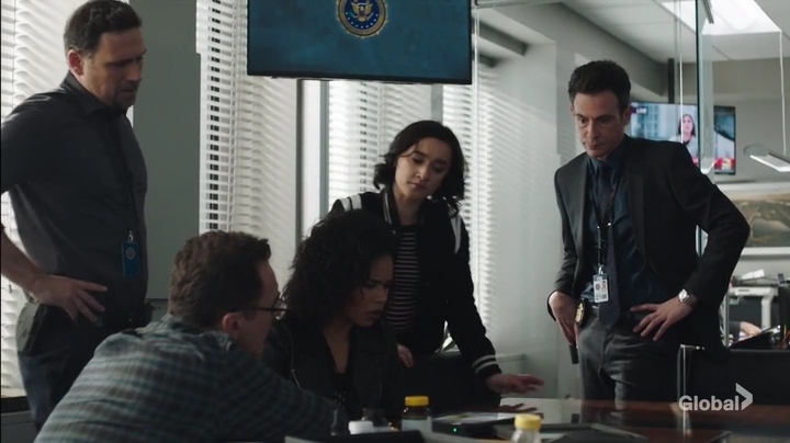 Charmed-Online-dot-nl-FBI2x18-and-FBIMostWanted1x09-4070.jpg Charmed-Online-dot-nl-FBI2x18-and-FBIMostWanted1x09-4070.jpg