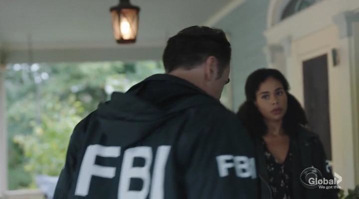 Charmed-Online-dot-nl_FBIMostWanted2x01-1622.jpg Charmed-Online-dot-nl_FBIMostWanted2x01-1622.jpg